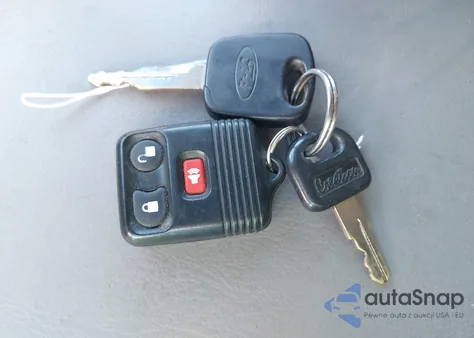 2000 Ford F-150 Lariat/Work Series/Xl/Xlt из США, поврежденный, VIN 1FTRX18L3YNB00969